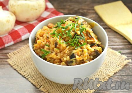 Капуста, тушёная с рисом и грибами