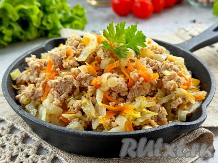 Пекинская капуста, тушёная с фаршем