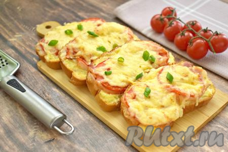 Бутерброды с беконом и сыром в аэрогриле