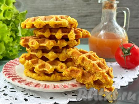 Нежные, вкусные, мягкие вафли, приготовленные из батата, подать к чаю или в качестве дополнения к первым блюдам.