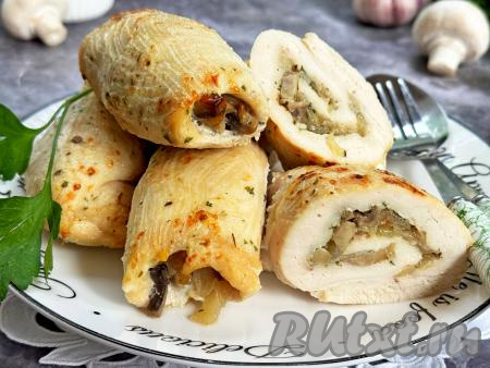 Куриные рулетики с грибами в духовке