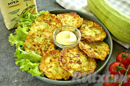 Кабачковые оладьи с кукурузной мукой