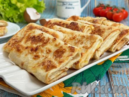 Лаваш с адыгейским сыром на сковороде