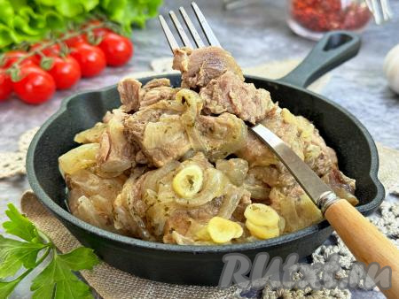Мясо по-кремлёвски из свинины в кастрюле