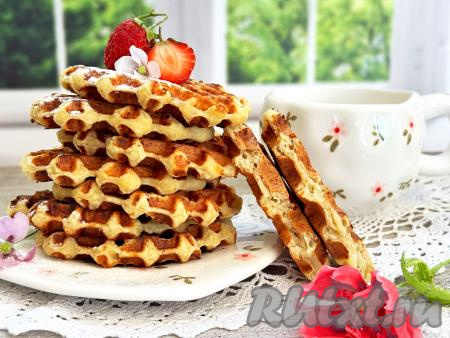 Венские вафли с творогом и бананом