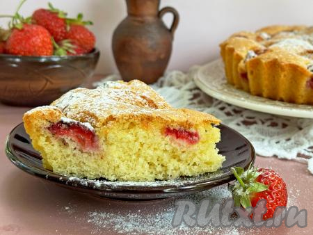Шарлотка с клубникой в аэрогриле