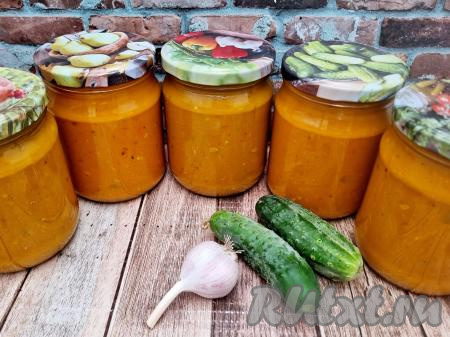 Икра из огурцов с томатной пастой на зиму