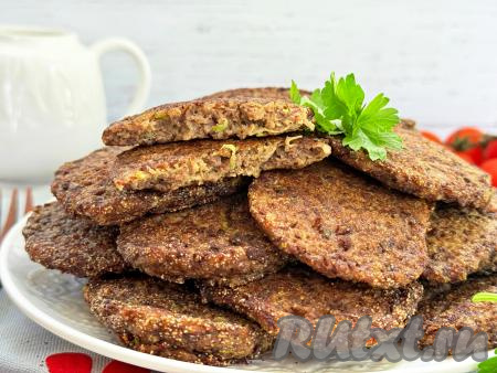 Котлеты из куриной печени с кабачком