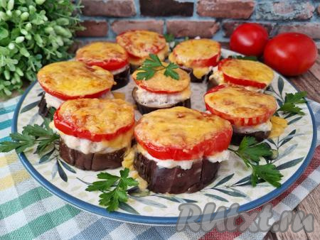 Баклажаны кружочками с фаршем, помидорами и сыром в духовке