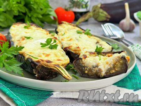 Очень вкусный, мягкий, нежный баклажан, запечённый с сыром и чесноком в аэрогриле, к столу нужно подавать горячим.