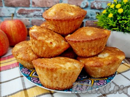 Творожные маффины с яблоками