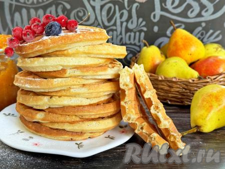 Вафли с грушами в вафельнице