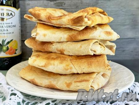 Конвертики из лаваша с колбасой и сыром в аэрогриле