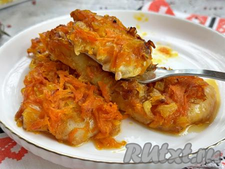 Филе пангасиуса с морковью и луком в духовке 