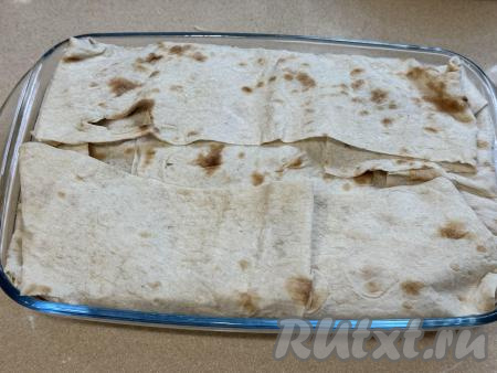 Вот такая заготовка ачмы из лаваша с фаршем у меня получилась.