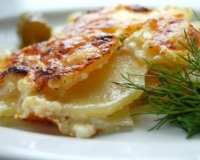 Картофель с сыром и сметаной