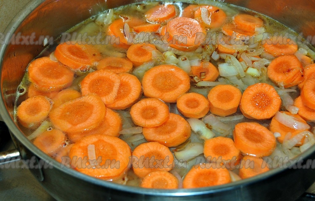 Сколько тушить морковь на сковороде по времени