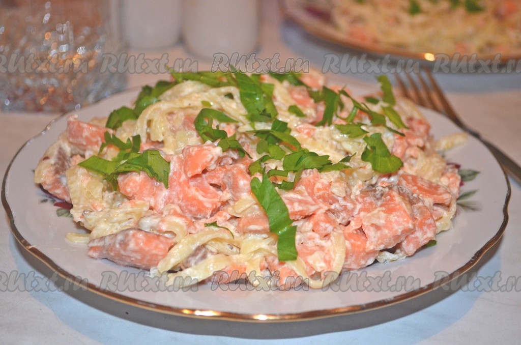 Салат со слабосоленой форелью — очень вкусные рецепты на праздничный стол