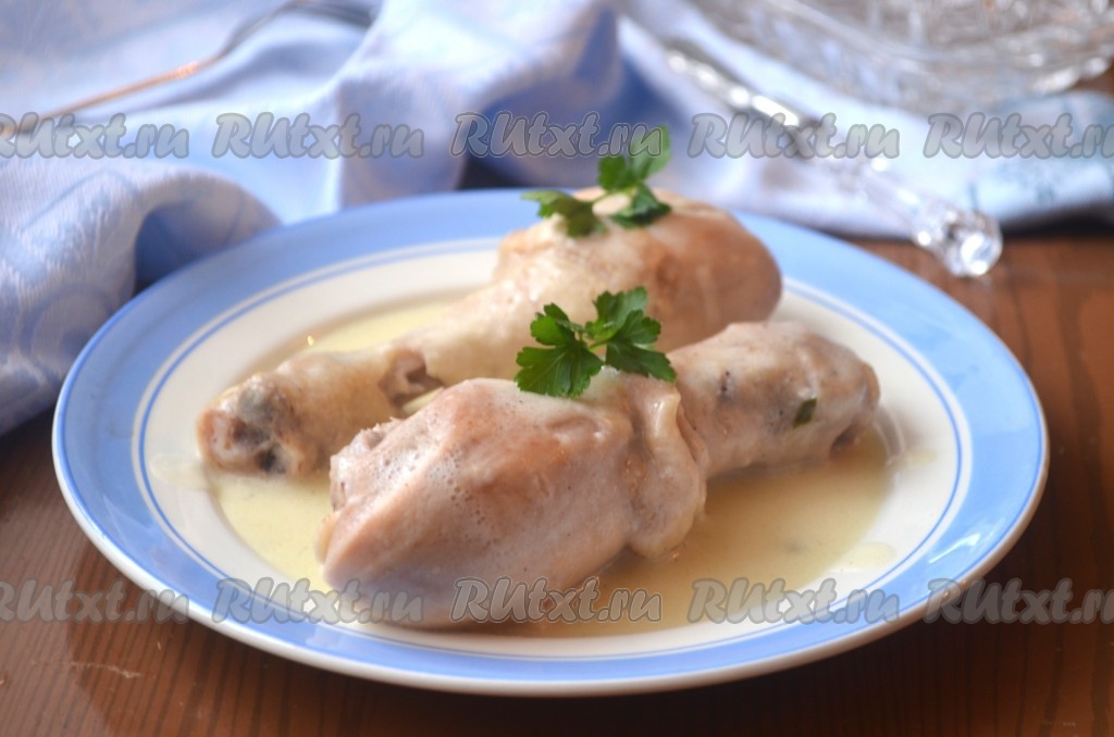 Куриные ножки в сметанном соусе на сковороде - 9 пошаговых фото в рецепте