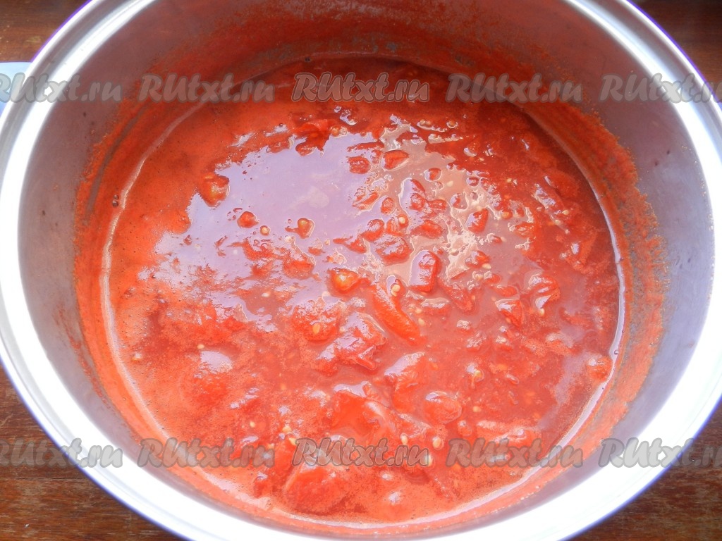 Картофельное пюре с томатной пастой. Личинки в домашнем томатном соке. Томатный соус дефекты. Тертые томаты