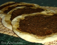 Турецкие лепёшки с фаршем "Лахмаджун"