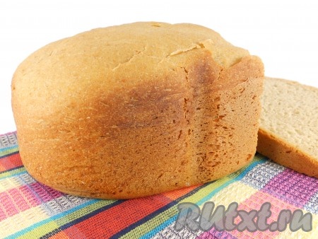 Поместить форму в хлебопечку, выставить режим "Основной", корочка - светлая, размер хлеба - 750 грамм (у меня этот режим - 2 часа 55 минут). После окончания выпечки горчичный хлеб поместить на решетку и остудить. 