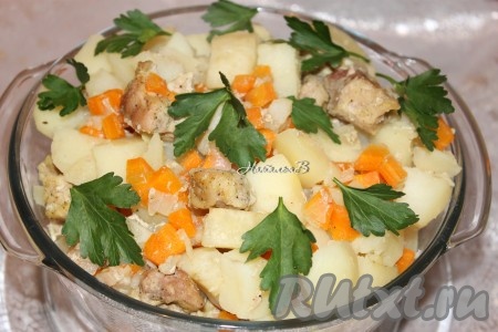 Свинина с картошкой и овощами в рукаве в духовке