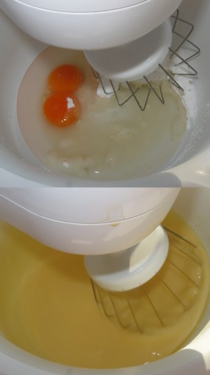 Приготовление теста для вафель.

В чаше для миксера соединить 150 мл воды, желтки яиц и сахарную пудру, взбивать до однородной кремовой массы в течение 10-12 минут.