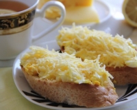 Бутерброды с яйцом и сыром