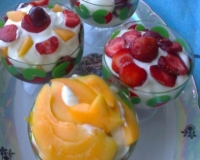Десерт из  бисквитного печенья "Савоярди", ягод и фруктов