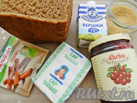 Ингредиенты для приготовления десерта из хлеба