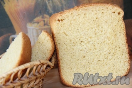 Воздушный, очень вкусный пшенично-кукурузный хлеб остудить на решётке и можно подавать к столу.
