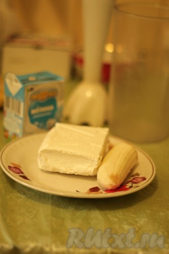 Готовим крем для бананово-творожного торта
