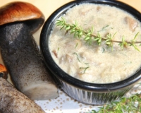 Рецепт белых грибов в сливочном соусе