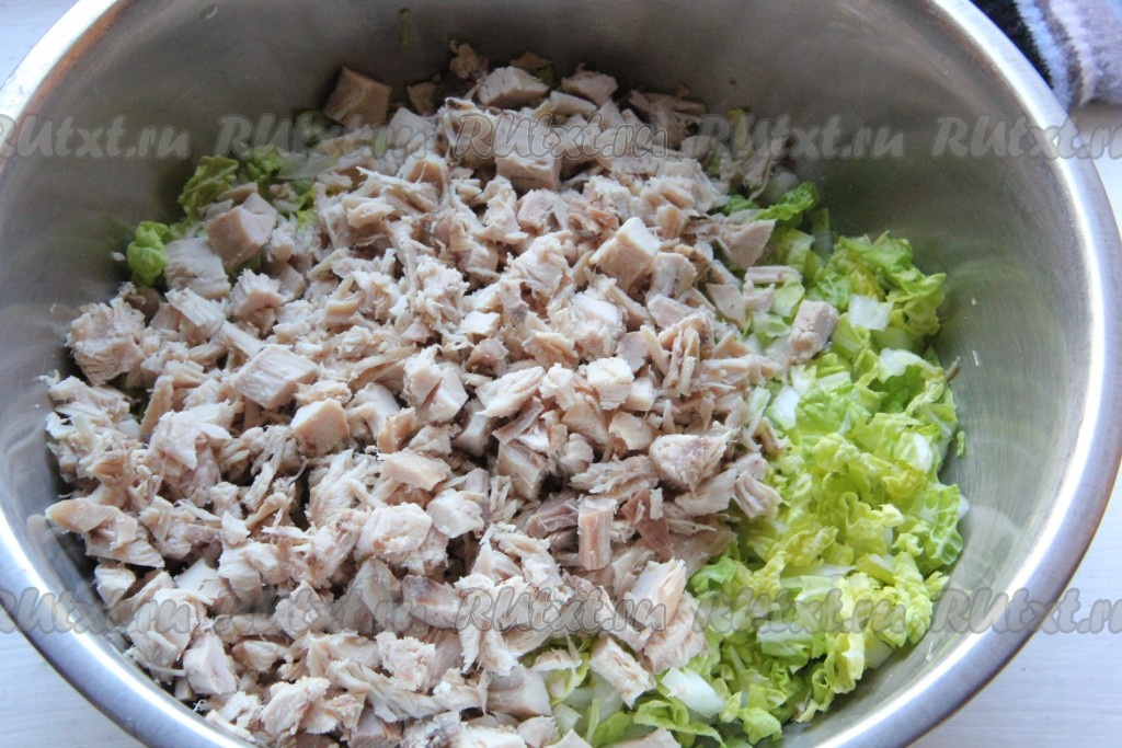 10 сытных салатов с курицей, от которых вы будете в восторге