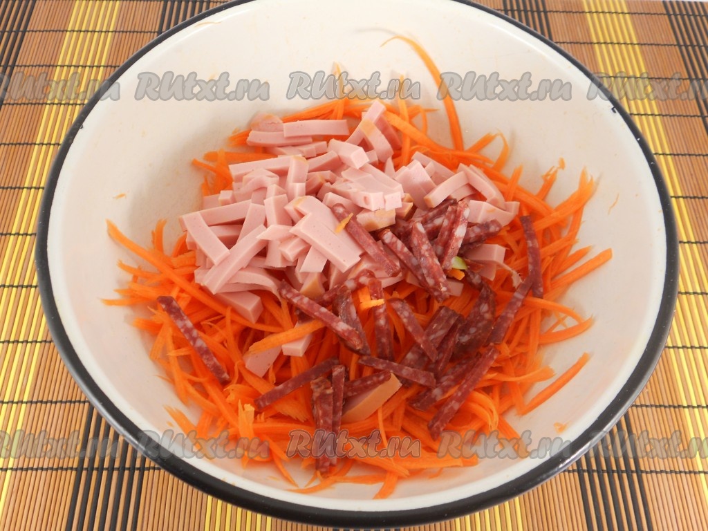 Салат Обжорка с корейской морковью и грибами и говядиной рецепт с фото пошагово