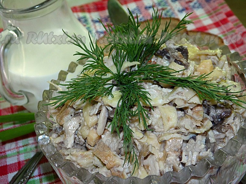 Салат с курицей и яичными блинчиками - 9 пошаговых фото в рецепте