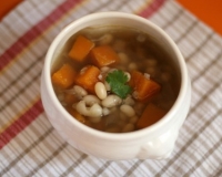 Суп из белой фасоли и тыквы