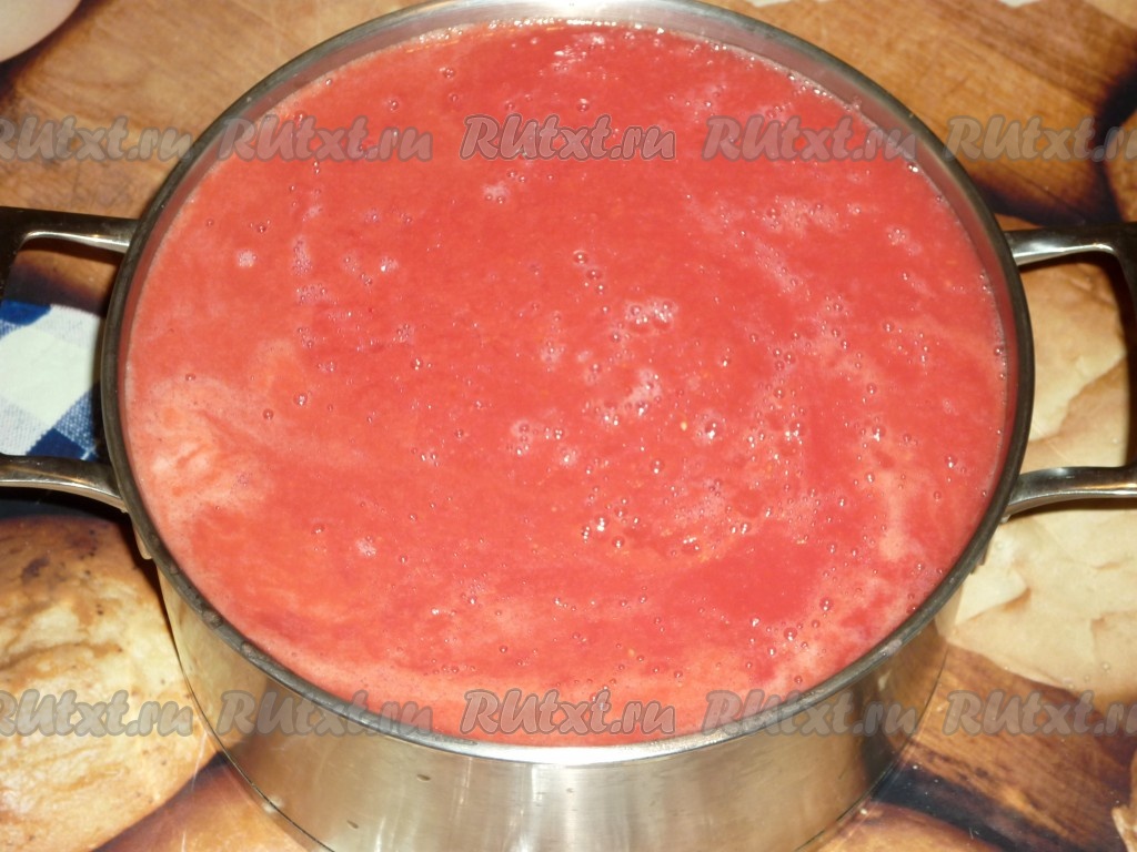Ингредиенты домашнего кетчупа из помидоров: