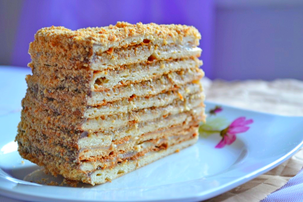 Медовый торт с заварным кремом — рецепт с фото пошагово