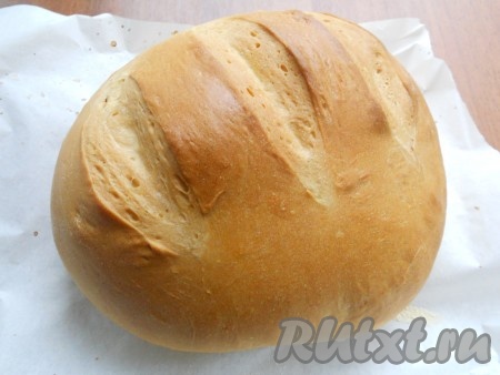 Выпекать хлеб в предварительно разогретой до 180-190 градусов духовке 35-40 минут, до красивой румяной корочки.
