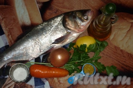 Ингредиенты для приготовления толстолобика, запеченного в духовке с овощами