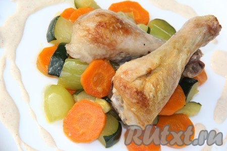 Курица с овощами и сливочным соусом