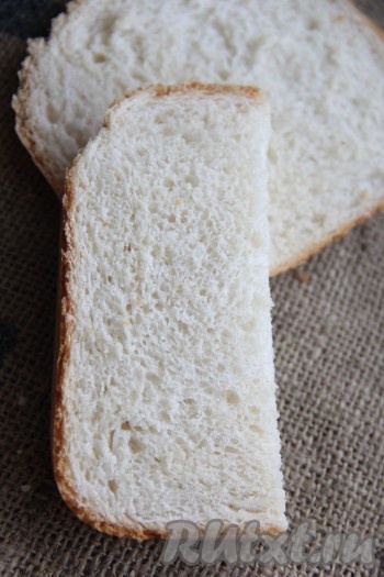 Вот такой пушистый  хлеб получается в разрезе.
