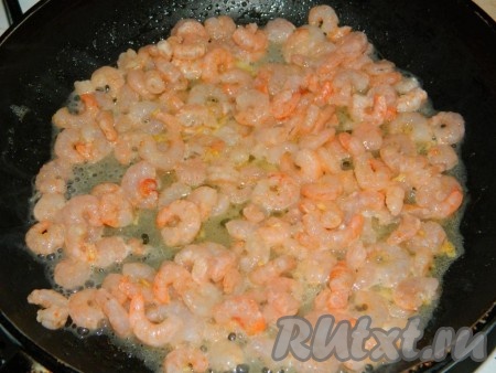 Макароны в сливочном соусе с креветками рецепт с фото